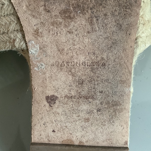 Raffia Balenciaga slides size 41- adorable and comfortable! - Picture 4 of 5